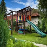 Privat Forest 3*